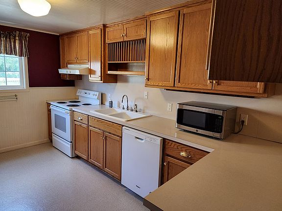 2nd image of 1504 Butternut Ave