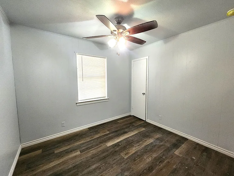 3604 Valley View Rd — Photo 15