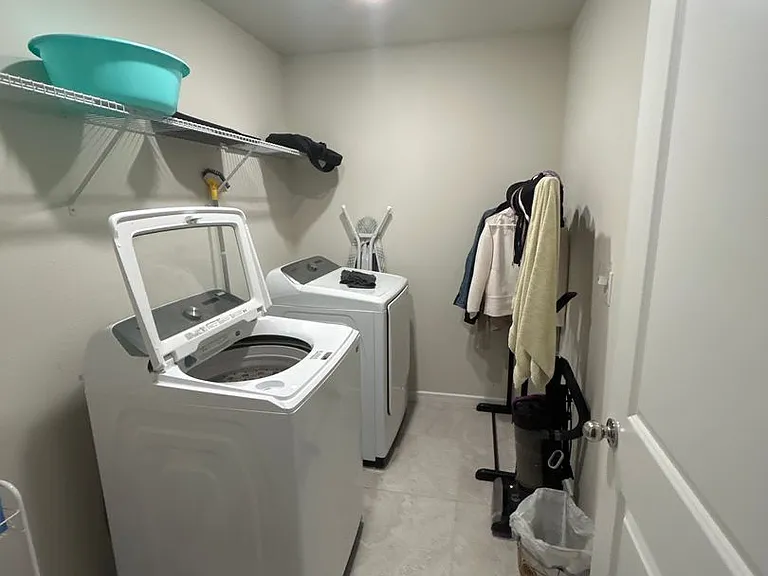 1261 Regal King Dr — Photo 23