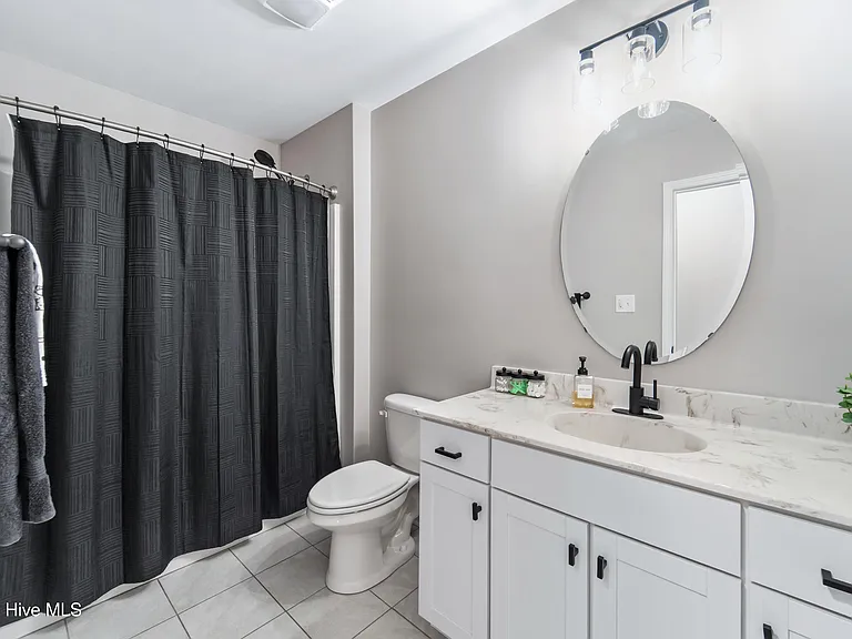 242 Legacy Ln — Photo 24