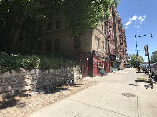 Rented by Bohemia Realty Group | media 22