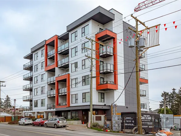 815 Orono Ave #304, Langford, BC V9B 2T8