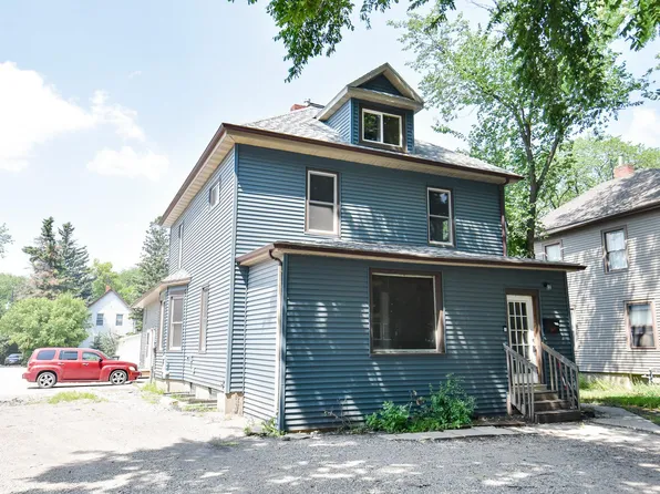 1114 University Dr N, Fargo, ND 58102