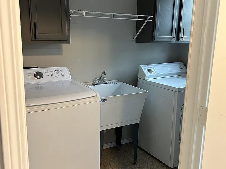 1260 E Overcrest St — Photo 10