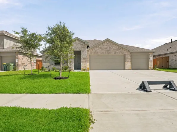 501 Comal Trl, Dayton, TX 77535