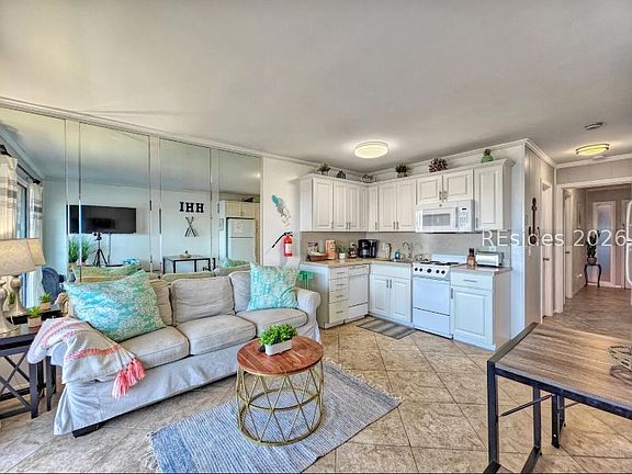 3rd image of 40 Folly Field Rd APT B130