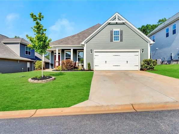 305 Starling Ave, Easley, SC 29642