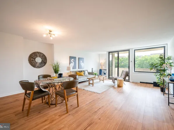 490 M St SW APT W400, Washington, DC 20024