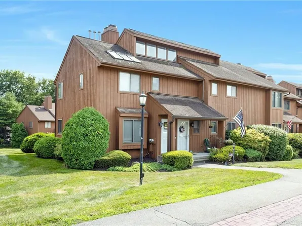 71 Old Farm Lane, Mohegan Lake, NY 10547