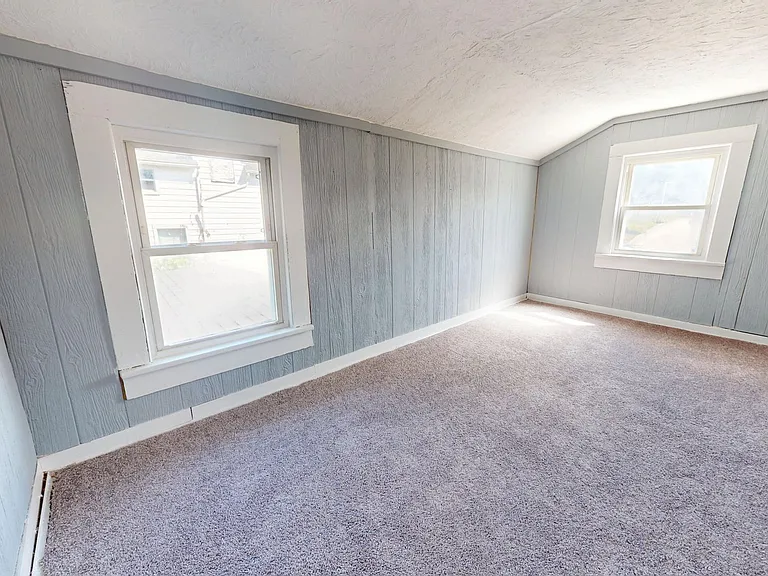 27 E Cook Rd — Photo 8