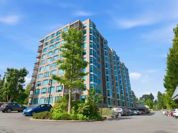 12148 224th St #411, Maple Ridge, BC V2X 3N8