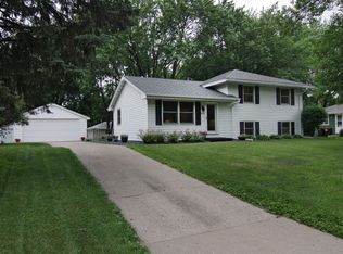 8868 Inman Ave S, Cottage Grove, MN 55016