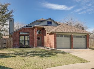 6600 W Lynn Creek Dr, Arlington, TX 76001