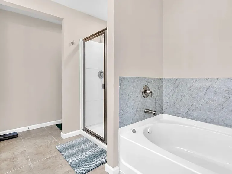 5975 Shiloh Woods Dr — Photo 8