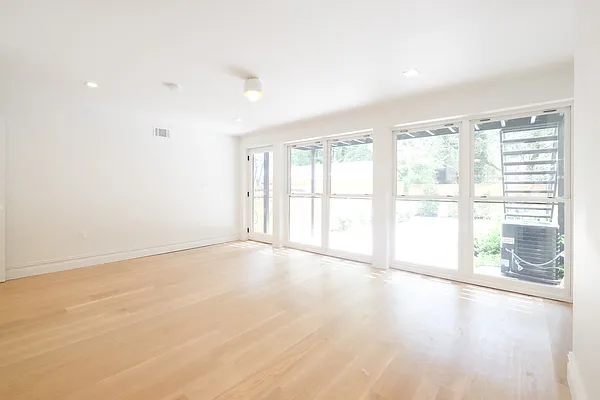 Rented by Owner | media 16