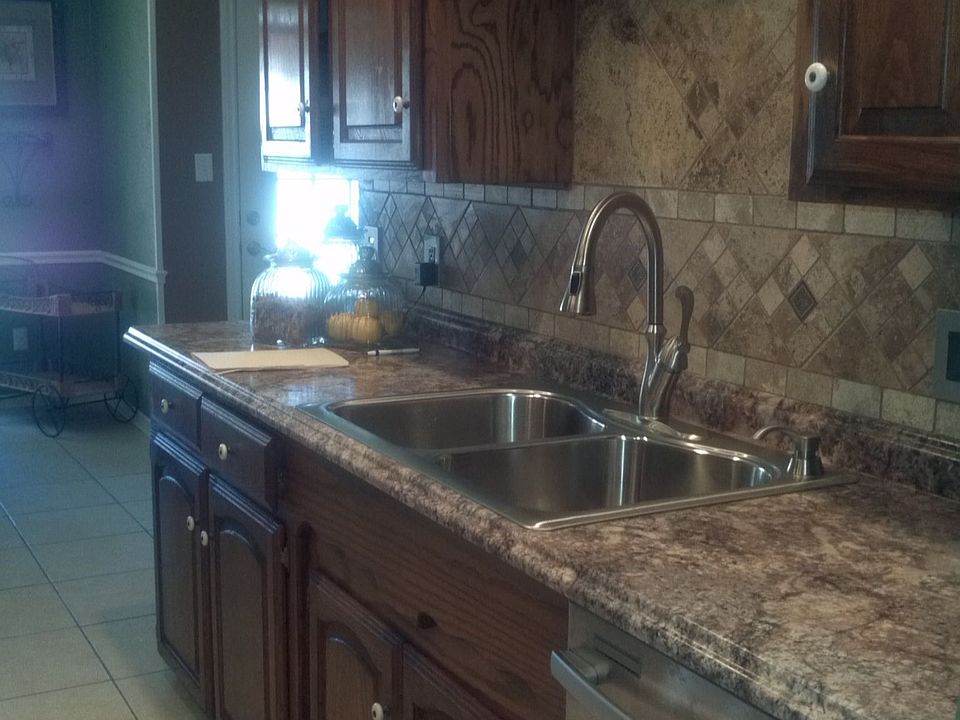 1st image of 1907 Timberline Dr