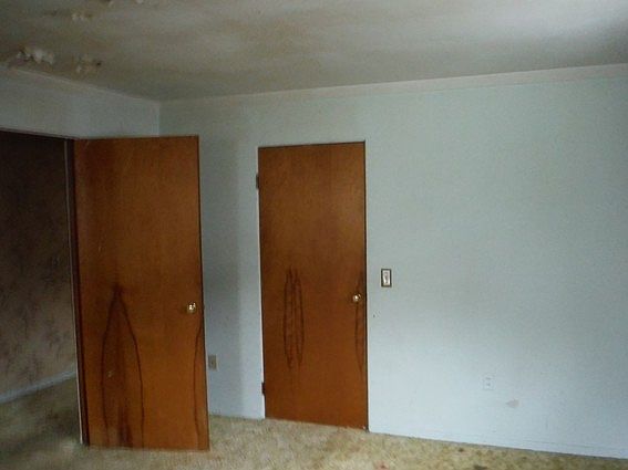 3rd image of 301 Bradley St