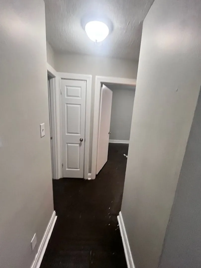 44th Street Apts. — Photo 4