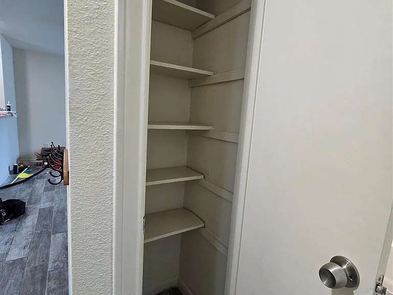 502 Sturgis St #B — Photo 12
