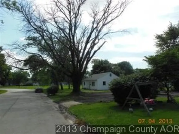15 Winding Ln, Rantoul, IL 61866
