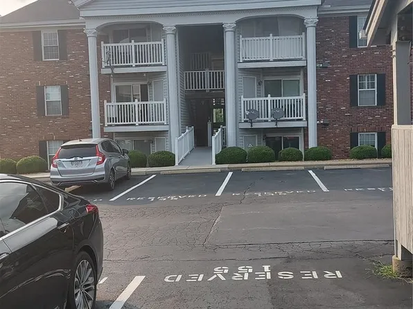 1960 Marine Terrace Dr APT J, Saint Louis, MO 63146