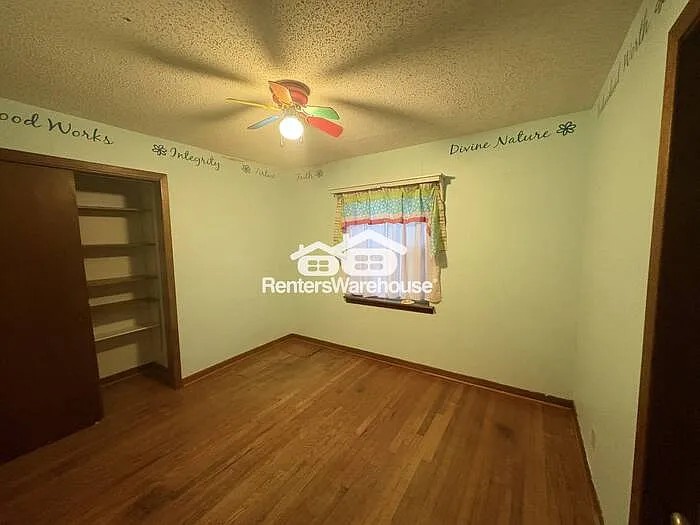 1501 Briarwood Blvd — Photo 18