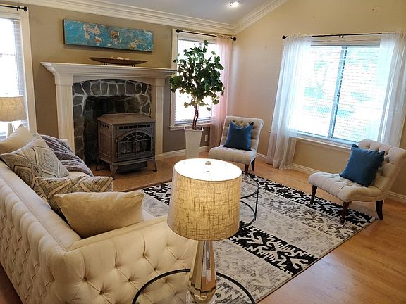 2nd image of 385 Greenpark Way