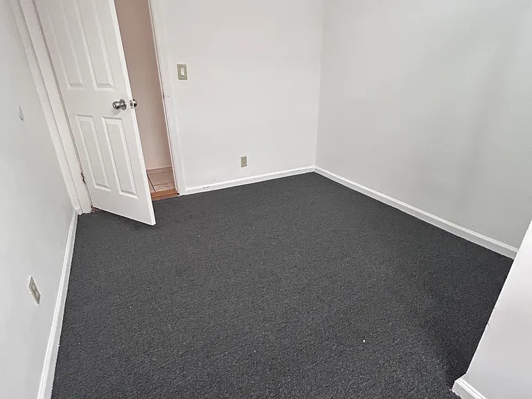 636 E 230th St #1 — Photo 9