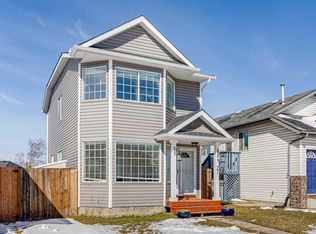 27 E Rivercrest Way SE, Calgary, AB T2C4J8