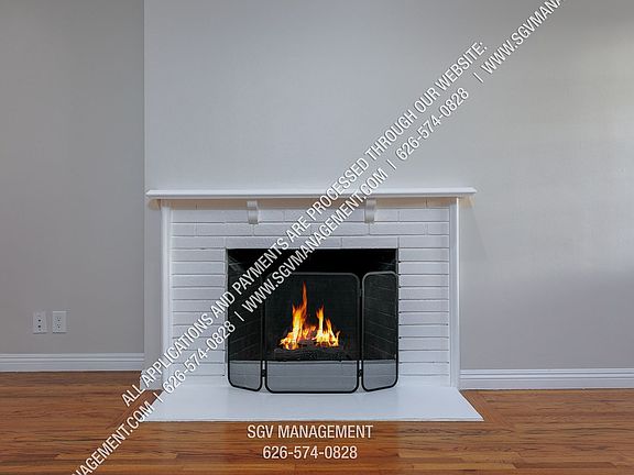 4th image of 941-945 W Huntington Dr #945C