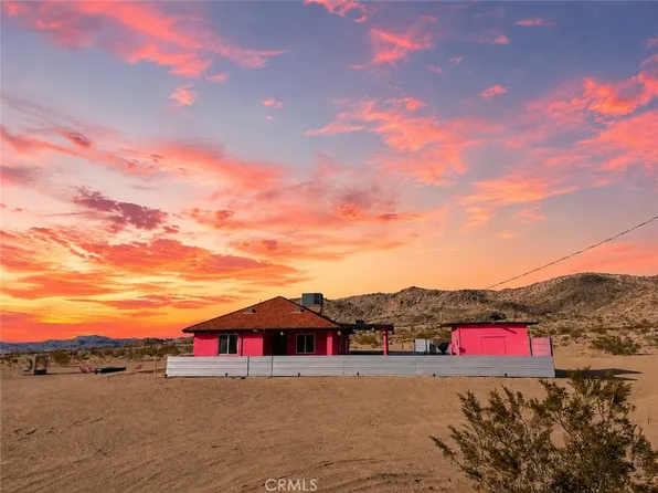 2884 Fortuna Rd, Landers, CA 92285