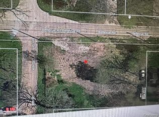 8269 Bellevue Rd, Grosse Ile, MI 48138