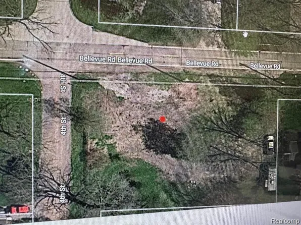 8269 Bellevue Rd, Grosse Ile, MI 48138