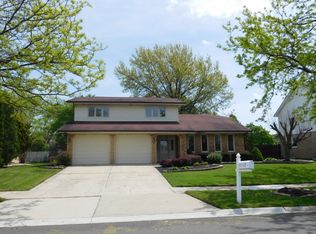 15147 Windsor Dr, Orland Park, IL 60462