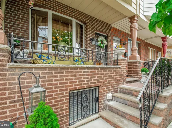 2241 S Croskey St, Philadelphia, PA 19145