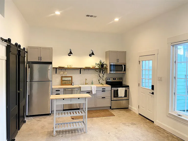 1014 Galloway Ave — Photo 12