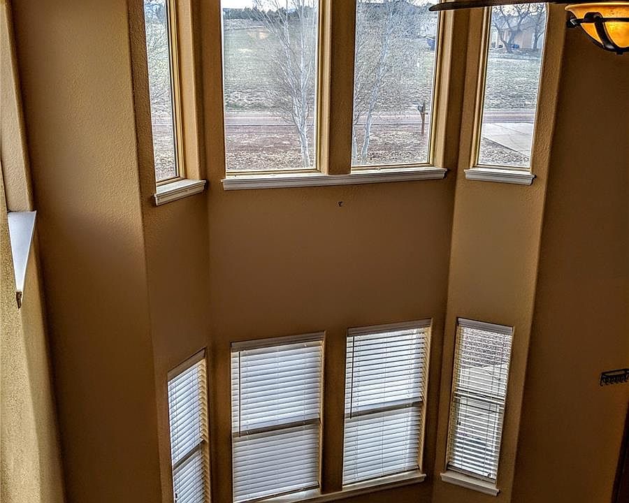 2nd image of 988 S Avenida Del Oro W