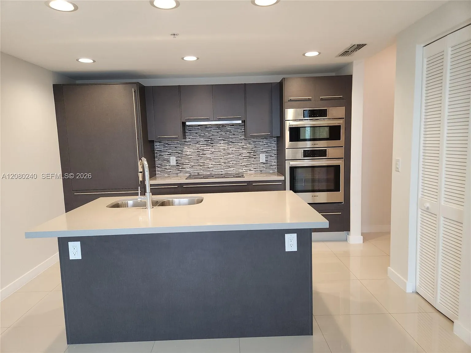 Midtown Doral Condo 4 — Photo 2