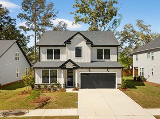 226 Creek Pointe Dr, Moncks Corner, SC 29461