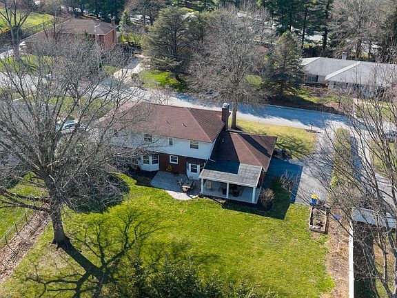 3rd image of 2245 Sutton Rd