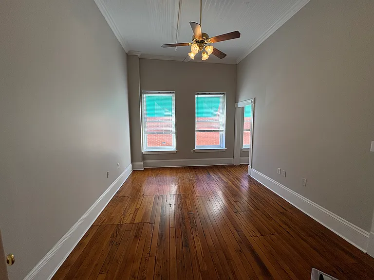 113 E Innes St #113 — Photo 15