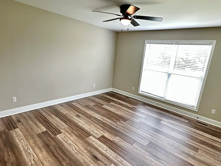 1729 White Rd — Photo 13