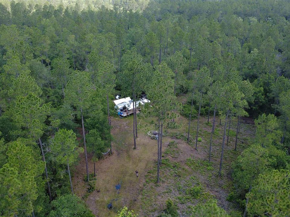 1st image of 820 Meander Creek Ln