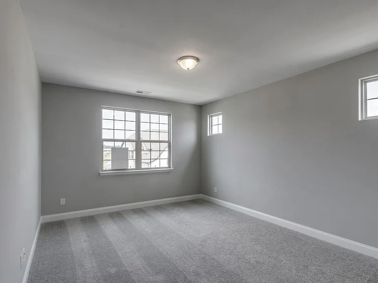 923 Scouting Dr — Photo 15
