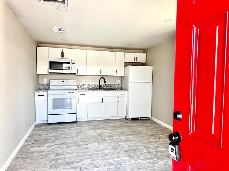 3650 E 23rd St #2 — Photo 10