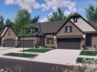 3 Bedroom 3 Bath Townhome with First Floor Primary Suite and Premium view, Clinton Township, MI 48038
