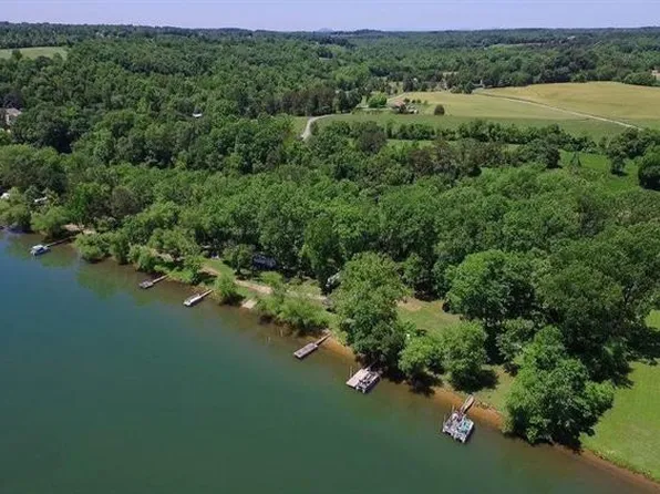 3764 High Water Rd, Claremont, NC 28610