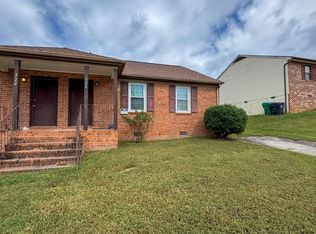 320 Kent Ave, Colonial Heights, VA 23834