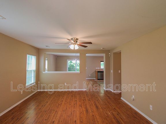 4th image of 8811 Kellum Dr