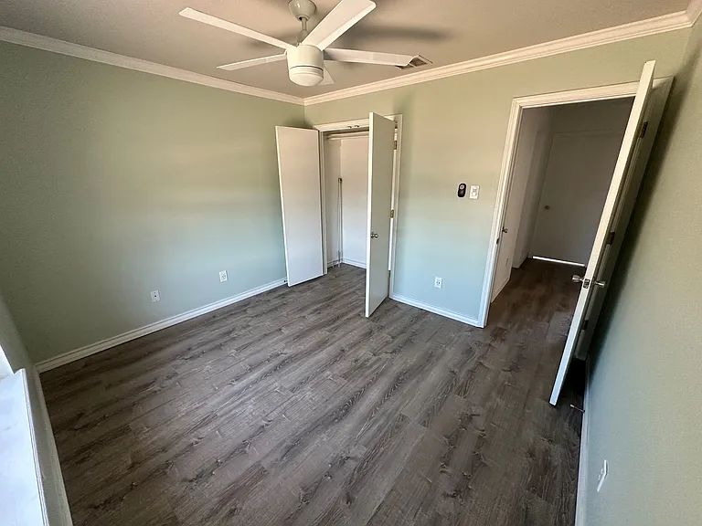 14922 Aquarius St — Photo 23